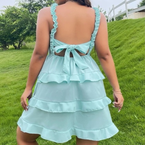 NWOT Shirred Tie-Back Dress - Picture 2 of 5